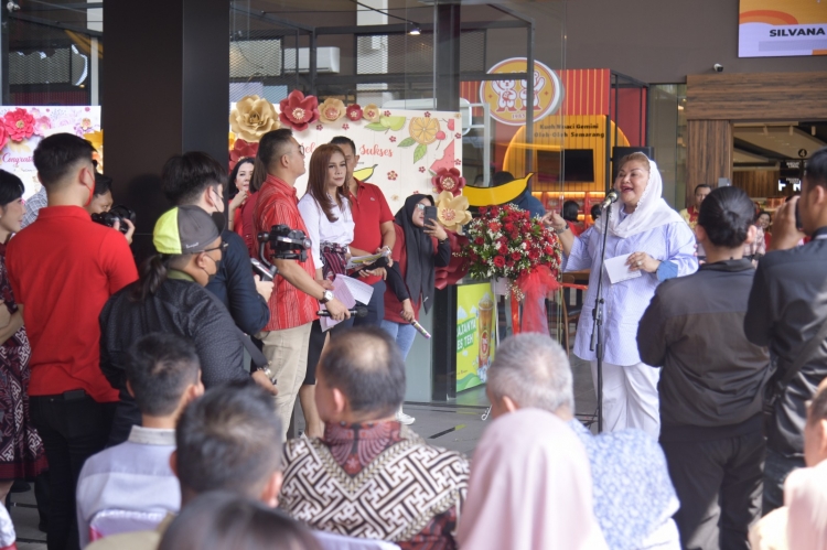 Incar Konsumen Luar Kota, Istana Buah Buka Toko Besar di Jalan Sultan Agung Semarang