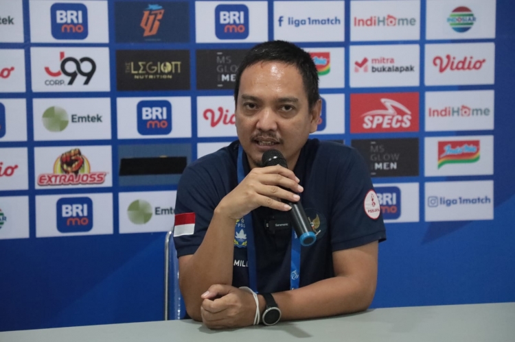 Gelandang Phnom Penh Crown FC dan Pluim Santer Dikaitkan dengan PSIS