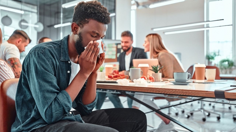 Cobalah 5 Tips Berikut Ini Buat Menghindarkan Diri Dari Penyakit Flu di Lingkungan Kerja
