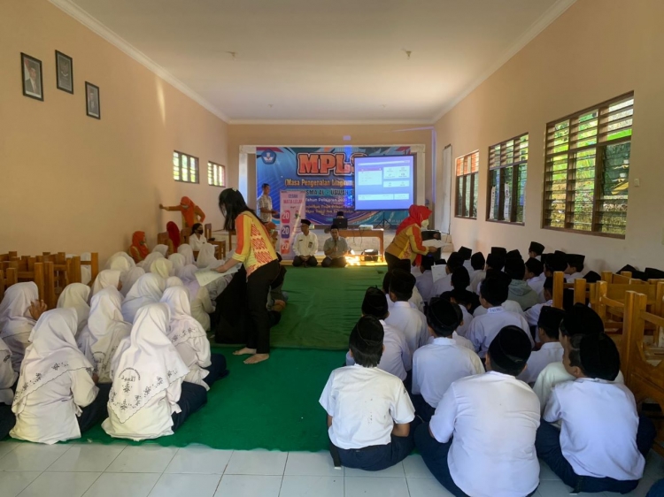 BKIM Jateng Periksa Kesehatan Mata di Al-Uswah Semarang