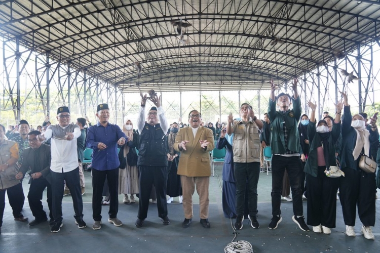 1.580 Mahasiswa KKN Unissula Diterjunkan di 6 Kecamatan Kabupaten Kendal, Ini Tugas Mereka