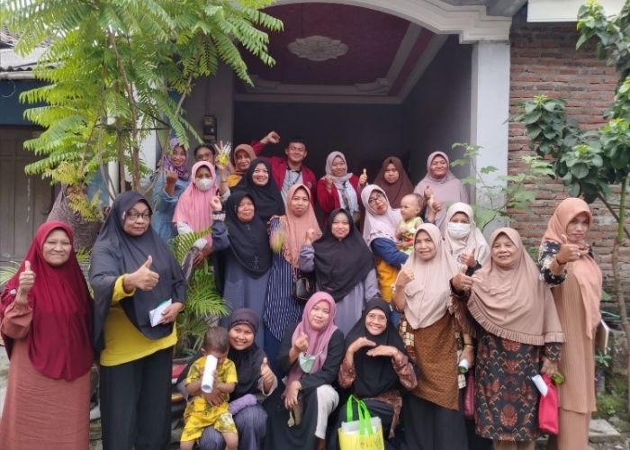 Tingkatkan Kualitas UMKM, Mahasiswa KKN UNISRI Sosialisasi Pada Ibu KWT di Desa Mranggen