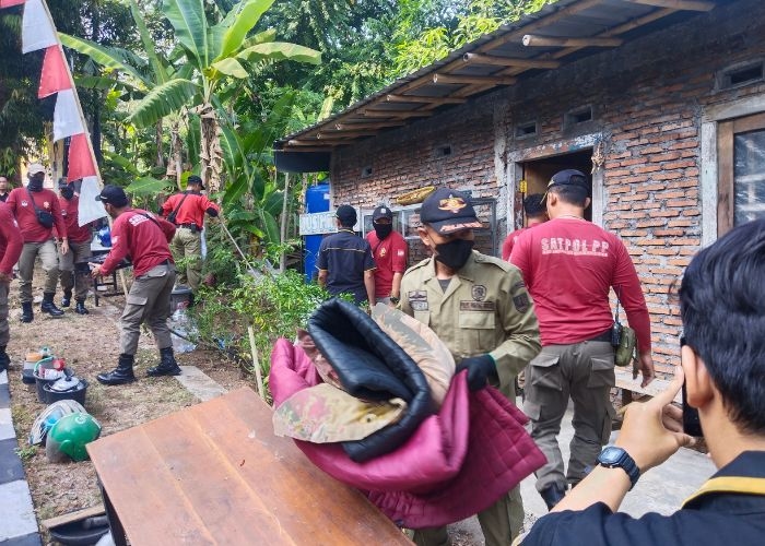 Satpol PP Bongkar Tiga Bangunan di Gombel Lama, Apa Sebabnya?