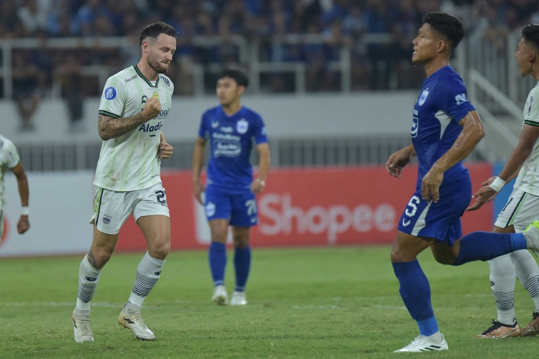 Dua Gol Penalti Marc Klok atas PSIS, Putus Rentetan Tiga Hasil Imbang Persib Bandung di Liga 1