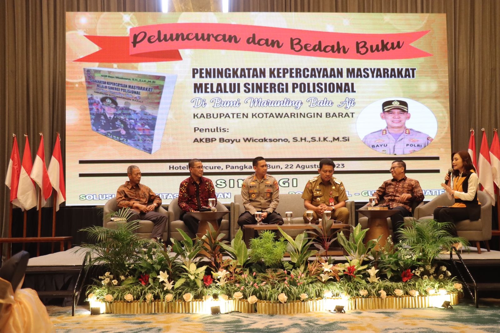 Kapolres Kotawaringin Barat Luncurkan Buku