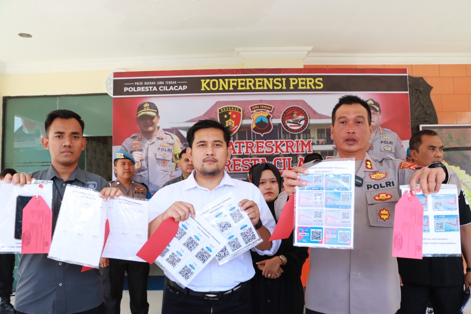 Polresta Cilacap Ungkap Kasus Penyalahgunaan BBM Bersubsidi, 2 Tersangka Ditangkap
