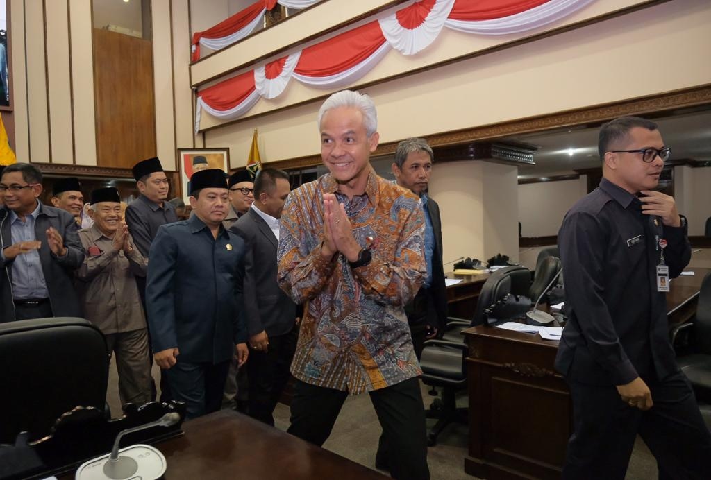 Jelang Akhir Jabatan, Ganjar Pranowo Sampaikan Terima Kasih ke DPRD Jateng, Ternyata Ini Penyebabnya