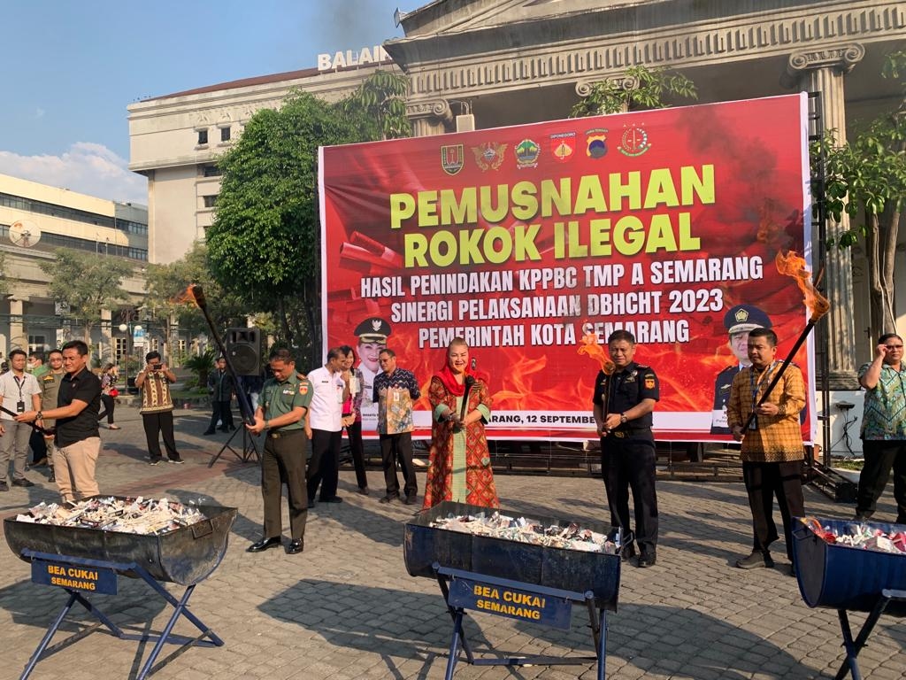 Bea Cukai Musnahkan Rokok Ilegal Senilai Rp 2,6 Miliar