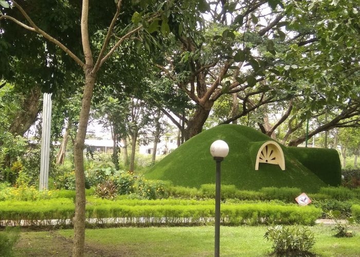 Wisata di Tengah Kota Jombang yang Family Friendly, Taman Kebon Ratu