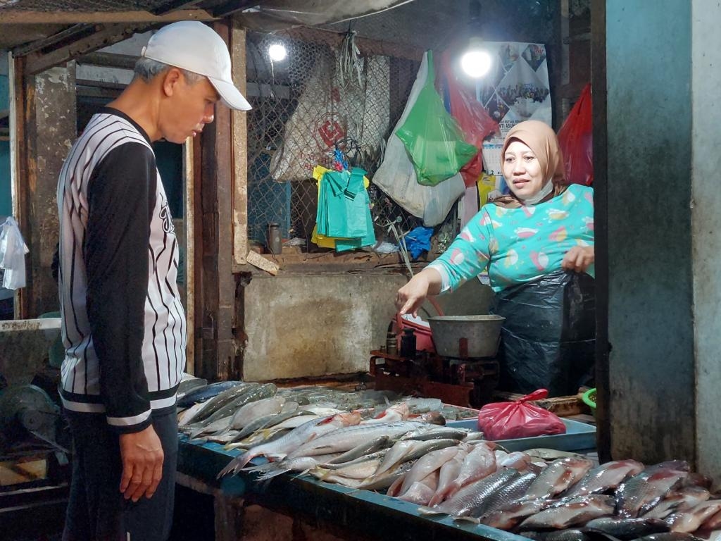 Ganjar Soal Tiktok Shop dan Jualan Artis yang Matikan Pasar Tradisional, Harus Dibuatkan Regulasi