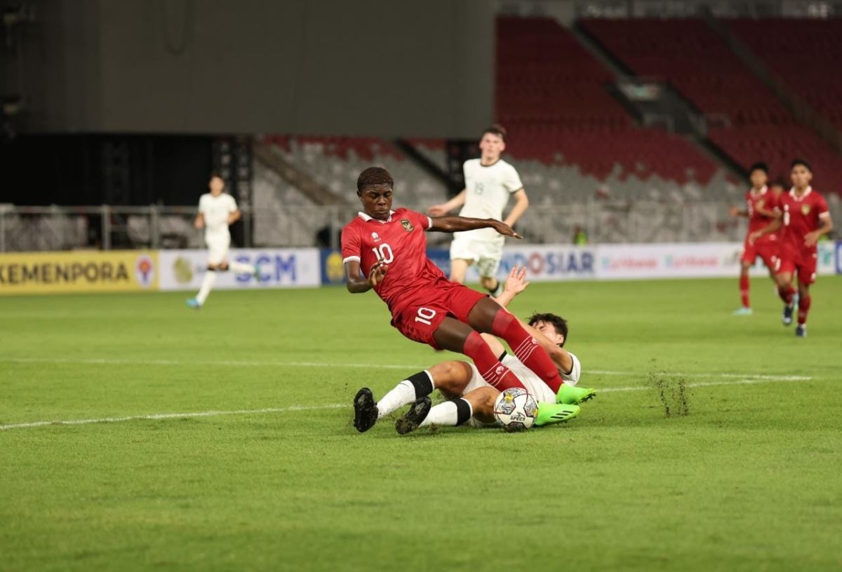 Hugo Samir dari Hero ke Zero Gara-gara Kartu Merah di Babak 16 Besar Asian Games 2023 Indonesia vs Uzbekistan