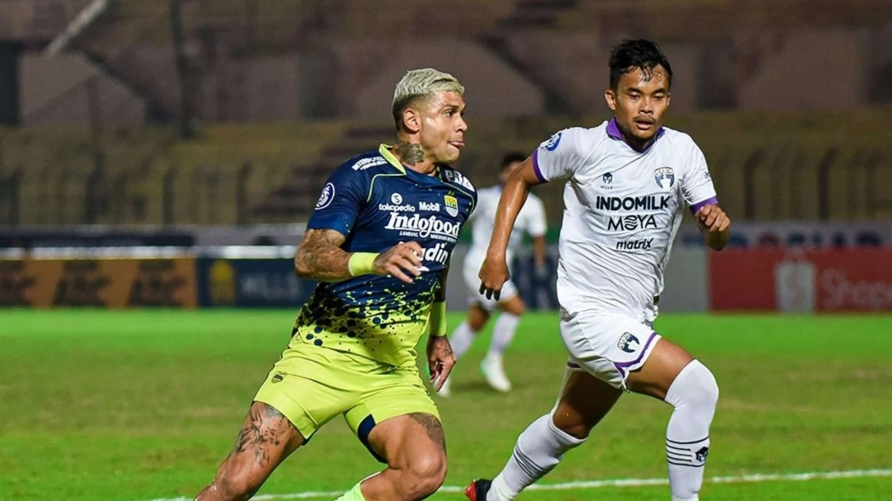 SEDANG BERLANGSUNG! Persib Bandung vs Persita Tangerang, Skor 0-0 Babak Pertama Link Live Streaming GRATIS