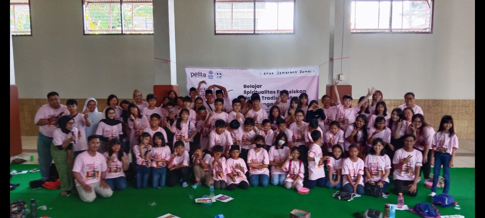 Tanamkan Rasa Cinta, Ratusan Anak Lintas Agama Semarang Ikuti Kegiatan Semai di Susteran OSF