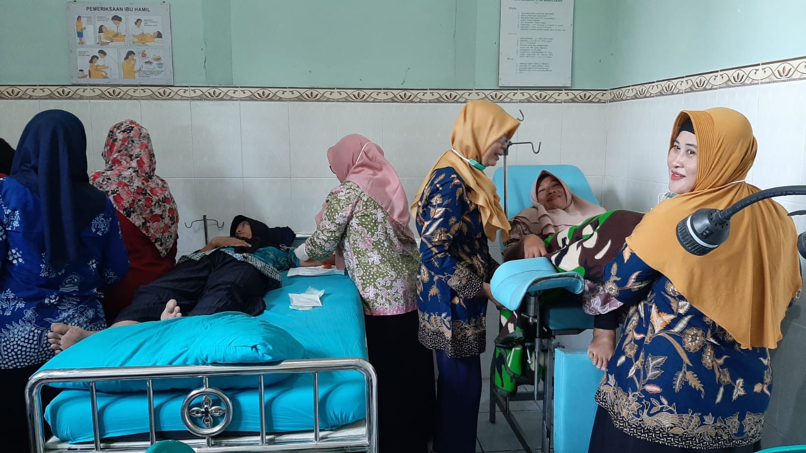 Peringati Hari Kontrasepsi Sedunia, Ribuan Warga Rembang Ikut Pelayanan KB Serentak