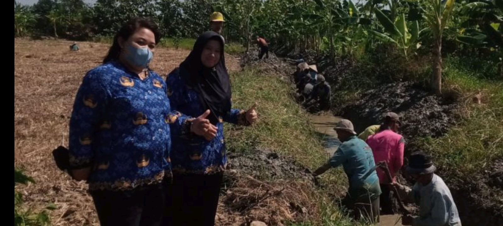 Hindari Dampak Banjir Poktan Utomo Sari Luhur Perbaiki Saluran Air
