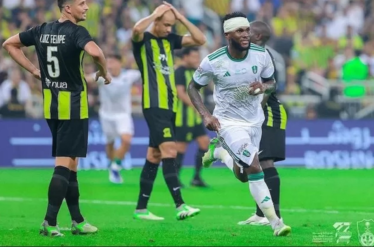 Al Ittihad Kena Karma vs Al Ahli di Liga Arab Saudi, Drama Kepala Bocor Extra Time 19 Menit, 2 Gol Offside