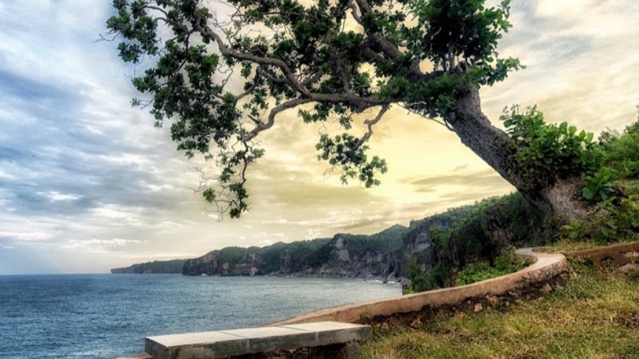 Nikmati Alam dan Kuliner Laut yang Lezat di Pantai Kesirat, Salah Satu Wisata di Gunung Kidul Yogyakarta