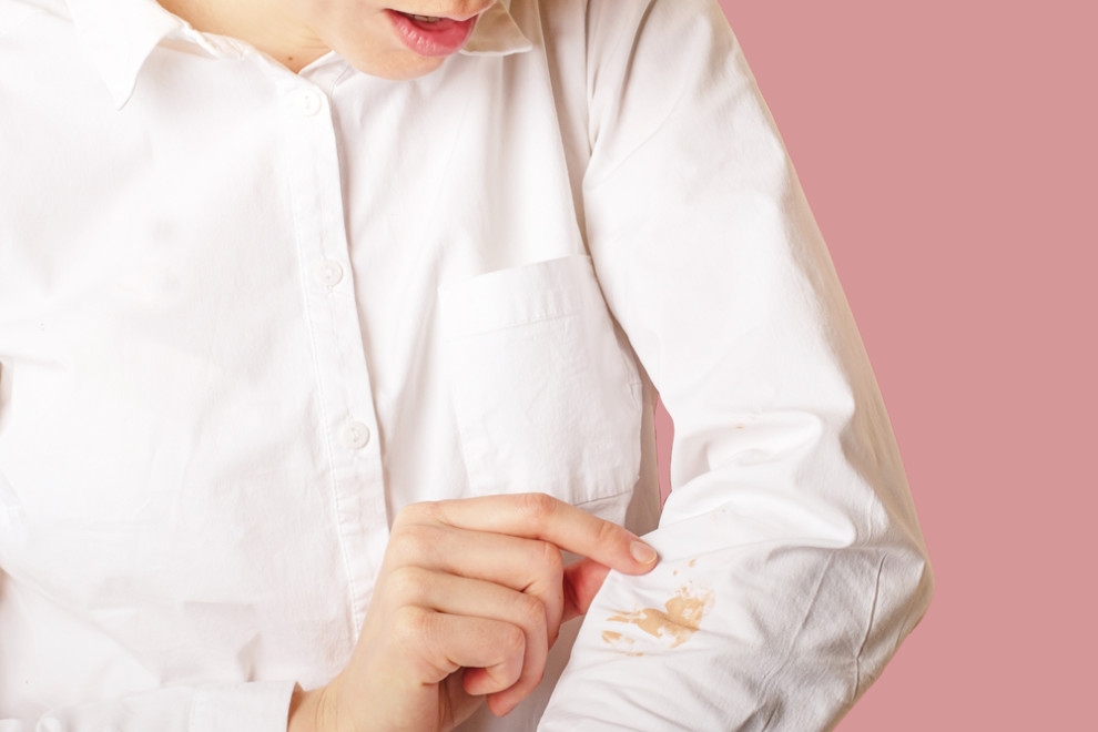 7 Cara Hilangkan Noda Getah Pada Baju, Semua Bahannya Bisa Ditemukan Dalam Rumah