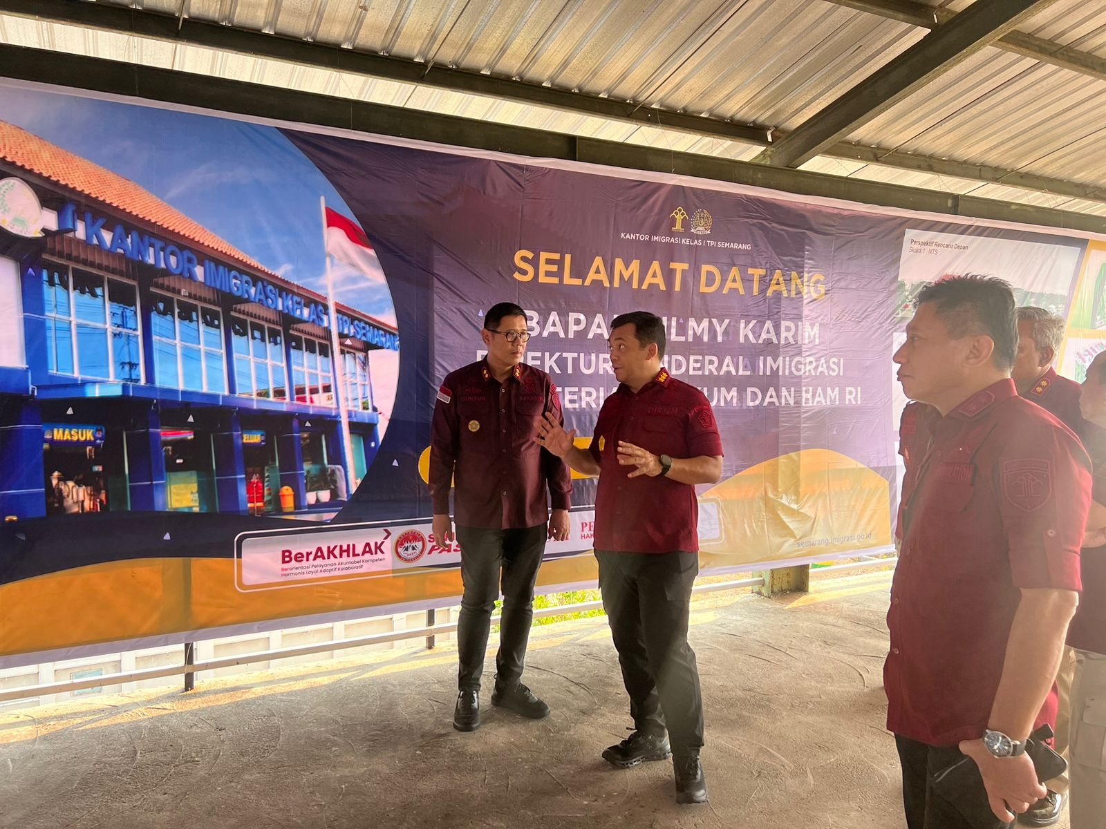 Kunjungi Kantor Imigrasi Semarang, Dirjen Silmy Karim Beri Apresiasi Inovasi Layanan Keimigrasian