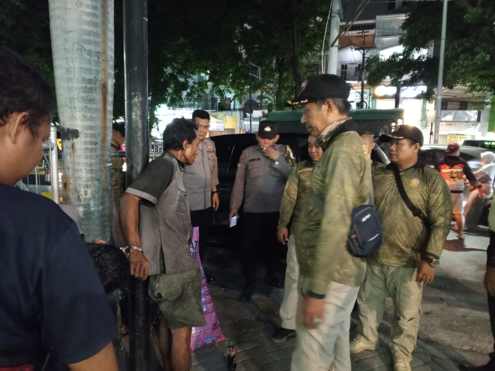 Pecahkan Kaca Mobil, Seorang ODGJ Diamankan Satpol PP Kota Semarang