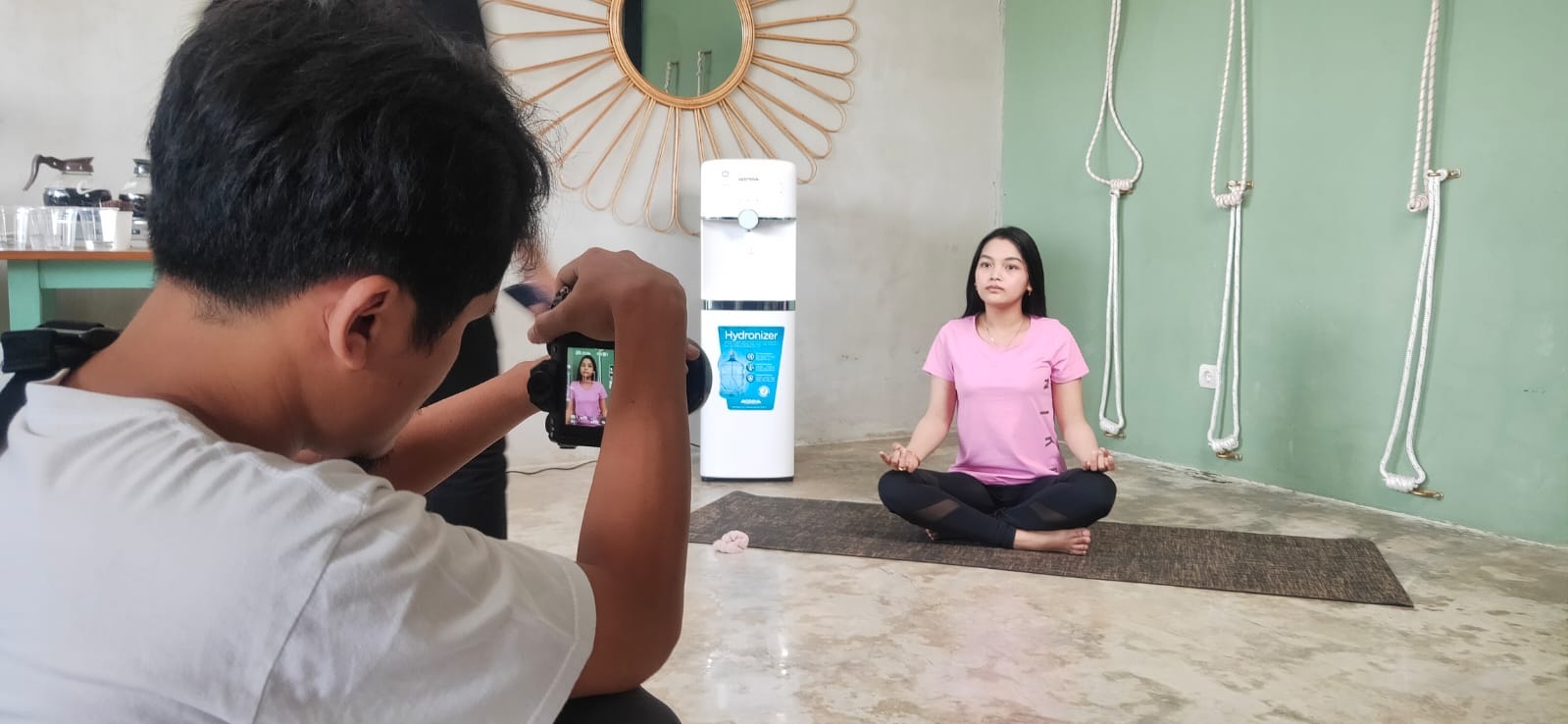 Hadirkan Dua Model Yoga, Modena Gelar Workshop Fotografi Sekaligus Tebarkan Inspirasi Gaya Hidup Sehat