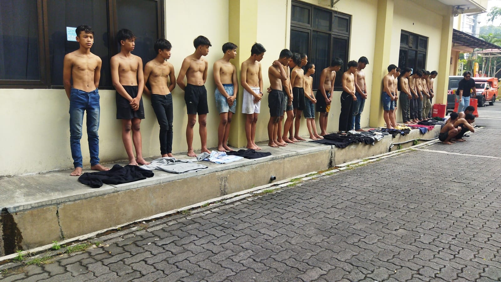 Bawa Celurit dan Parang, 22 Remaja yang Diduga Hendak Tawuran Diamankan Polrestabes Semarang