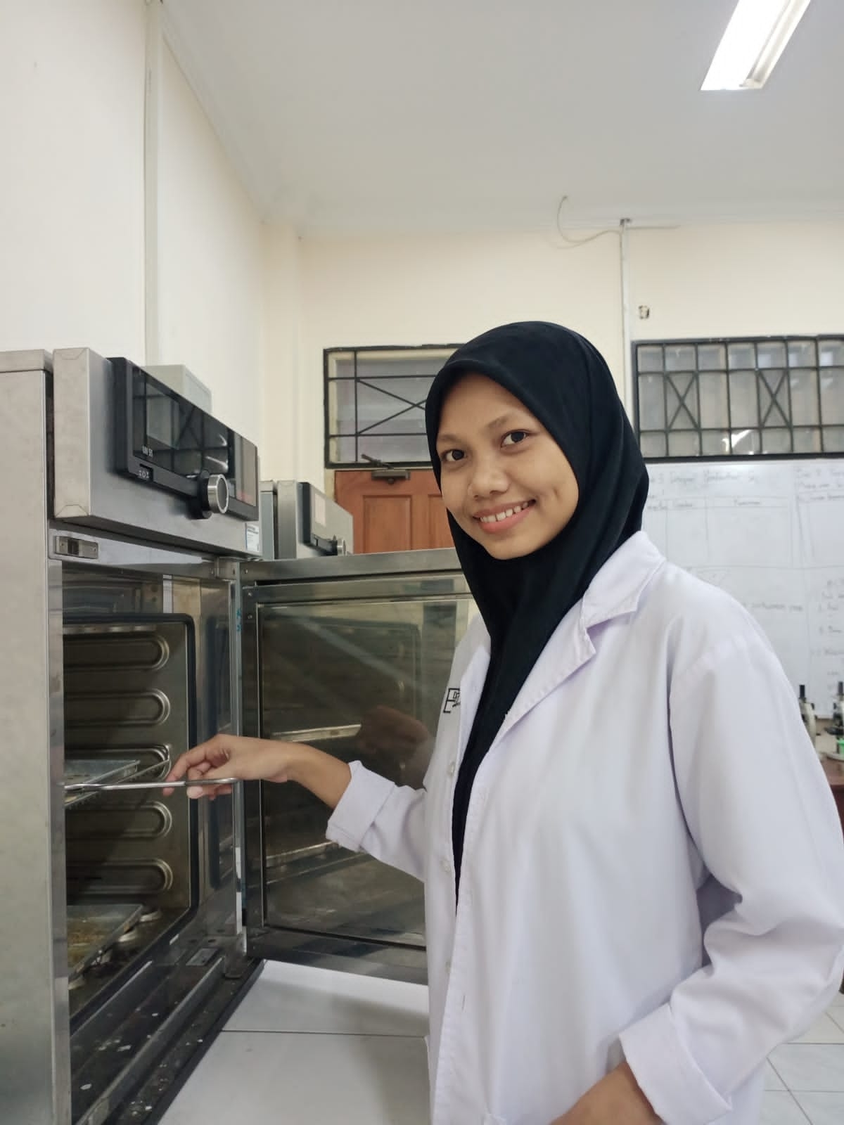 Ditangan Mahasiswa UPGRIS, Buah Langka Ini Diolah Jadi Minuman Serbuk Hingga Lolos Program IRN