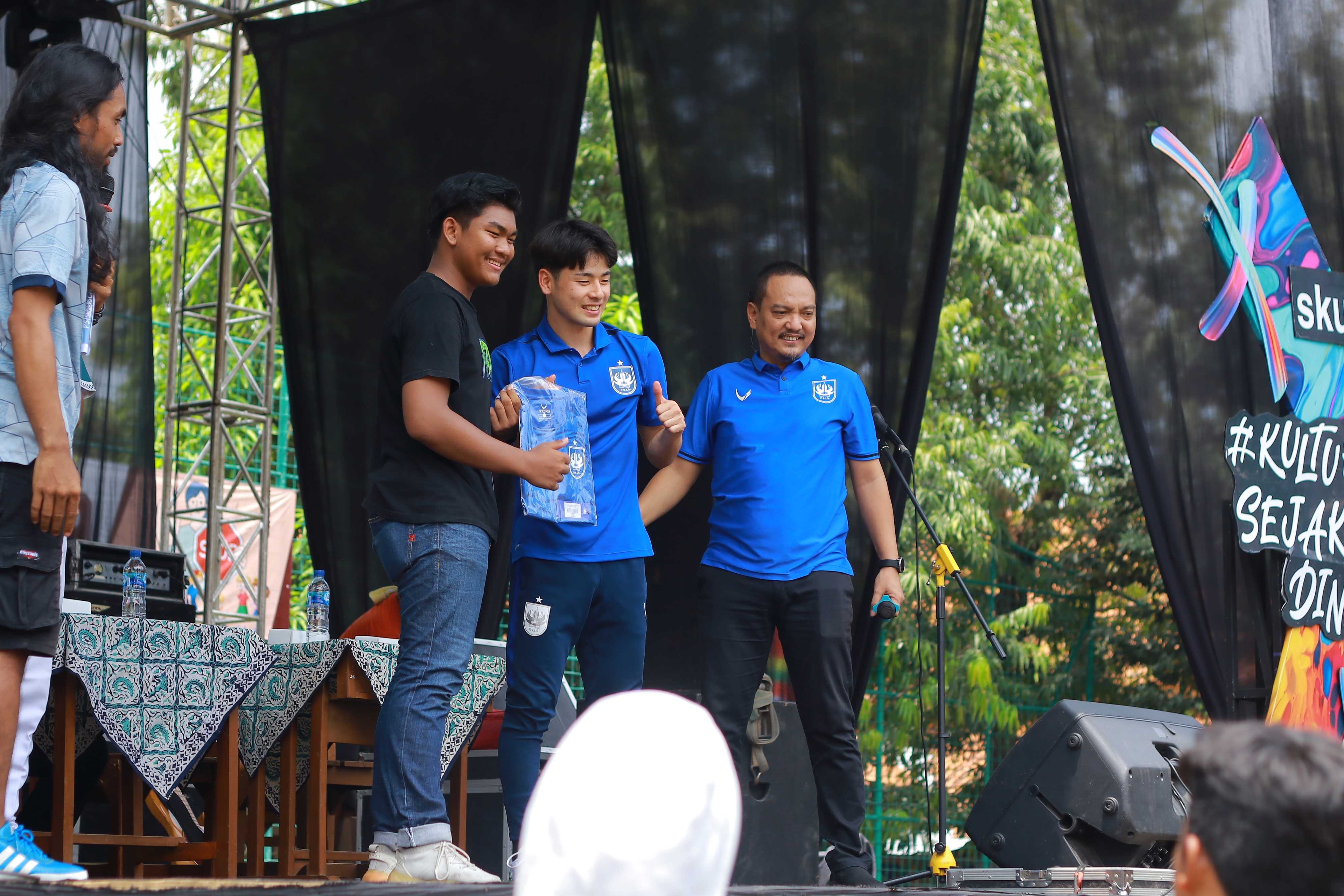 Hari Inspiratif di SMA 11 Semarang Bersama PSIS