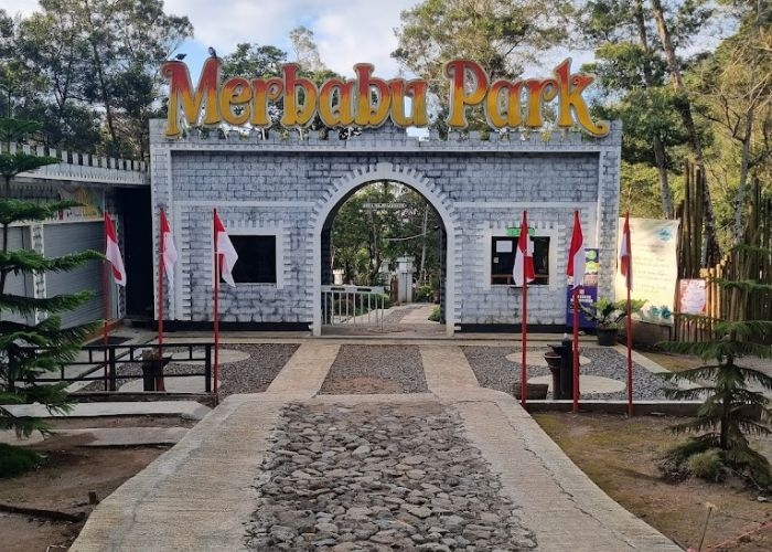 Menjelajahi Keindahan dan Serunya Liburan Akhir Tahun di Merbabu Park Semarang
