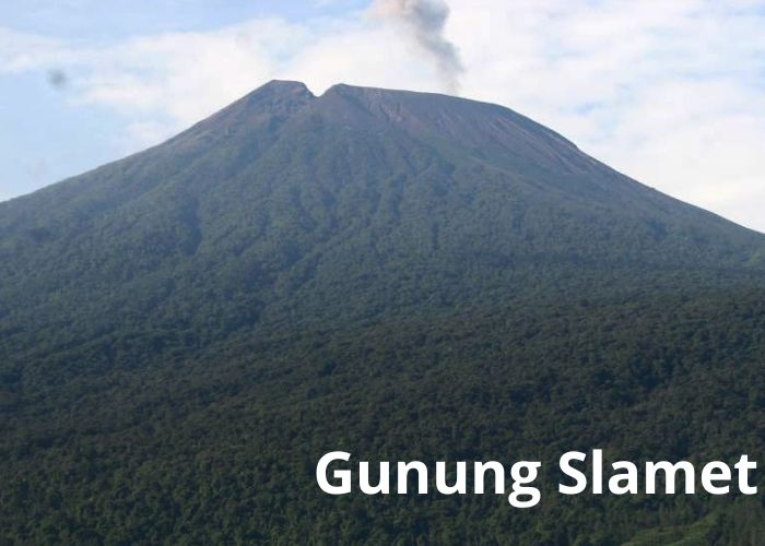 Keunikan dan Misteri Pasar Setan di Puncak Gunung Slamet