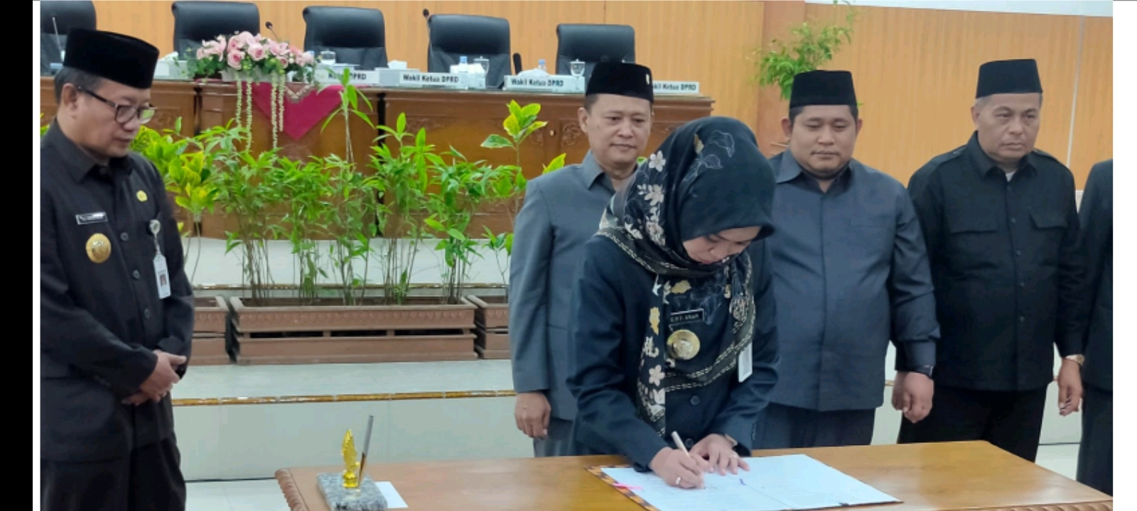 Rapat Paripurna, DPRD Demak Dengar Pendapat Bupati Terkait Raperda Penyelenggaraan Perikanan