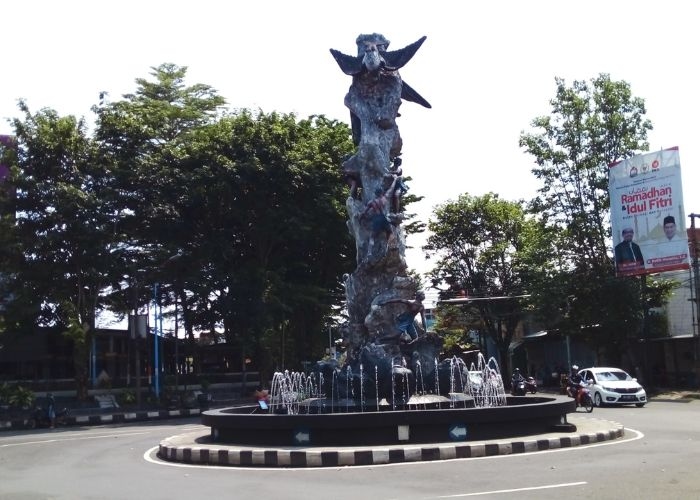 Wisata Alam dan Misteri: Menelusuri 10 Tempat Angker yang Sarat Akan Cerita Mitos di Kebumen