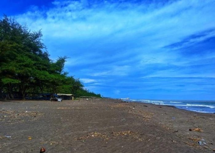 Misteri dan Keindahan: Cerita 4 Pantai Indonesia yang Terkait Langsung dengan Ratu Nyi Roro Kidul