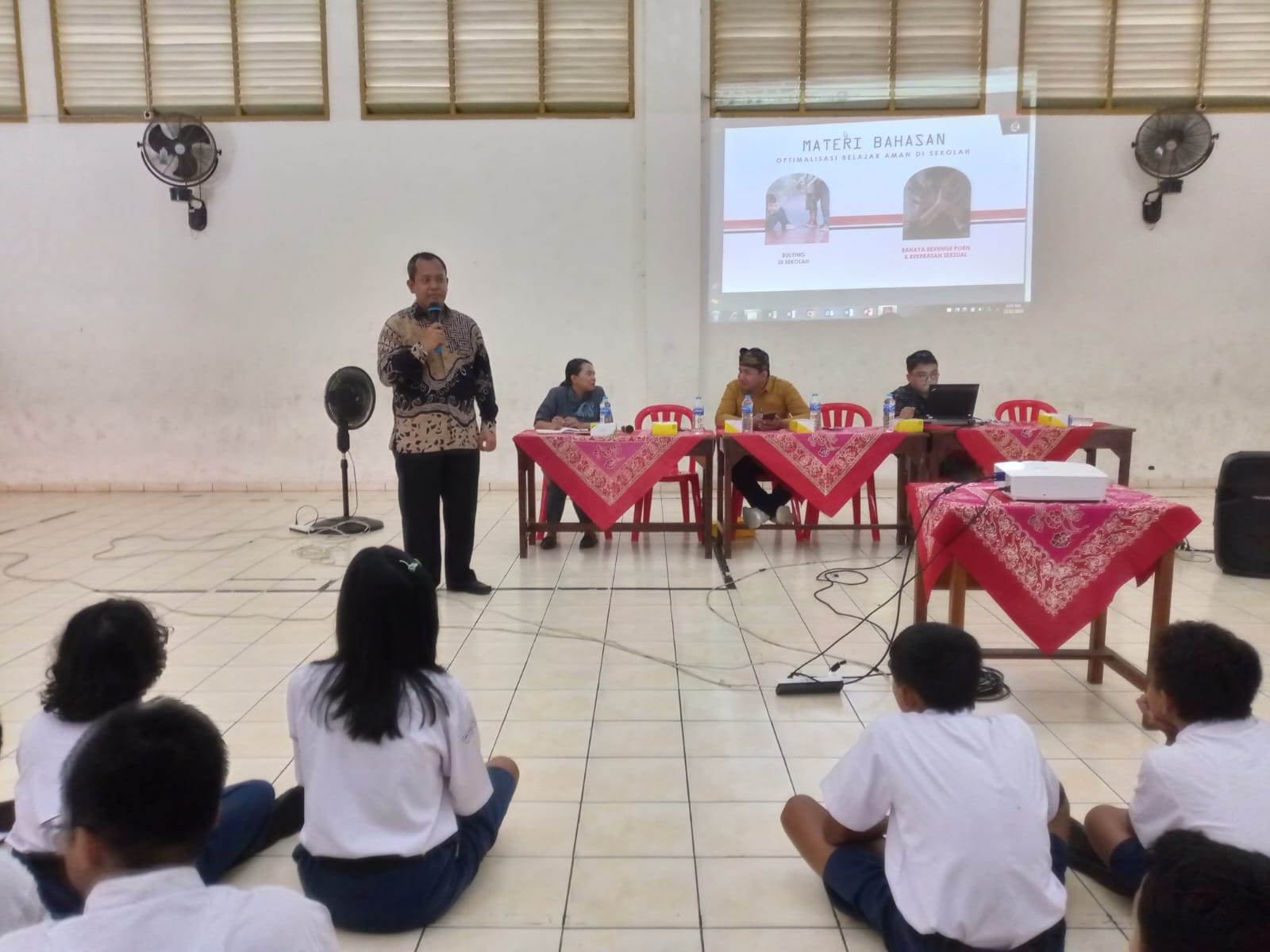 PGRI Apresiasi Kebijakan Mbak Ita Perbarui Mebeler Sekolah