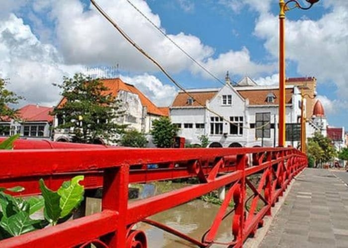 Misteri di Atas Aliran: 10 Jembatan Paling Angker di Indonesia yang Menggetarkan dan Bikin Merinding