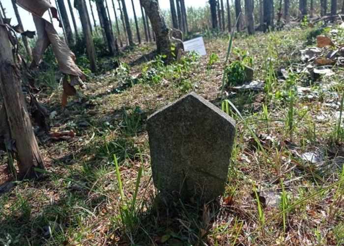Cerita Makam Dempul Lirboyo: Tempat Berkumpulnya Jin Muslim dan Misteri Angkernya