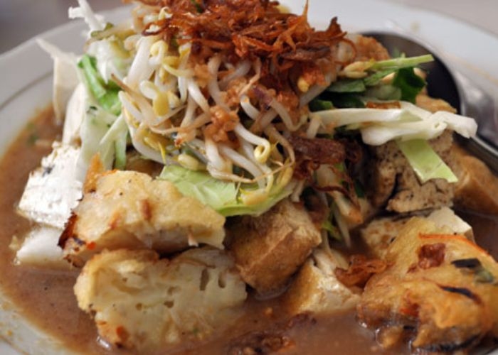 Menyelami Kelezatan Kuliner Magelang: Tempat Makan Hits yang Wajib Dicoba (Bagian 1)
