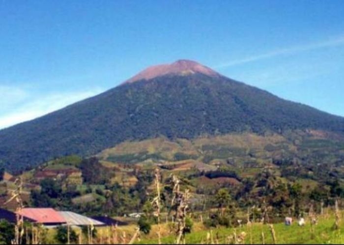 Penelitian BRIN Ungkap Peradaban Megalitik di Gunung Slamet