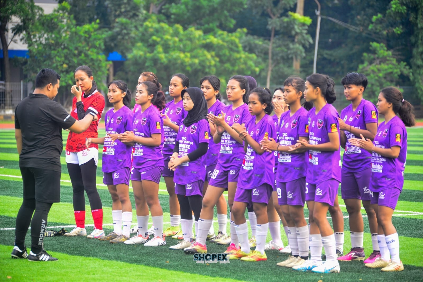 4 Tim Sepak Bola Wanita Ramaikan Fourfeo Umar Kisworo Cup 2023