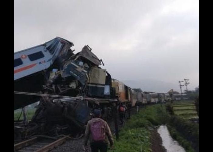 Catatan Kecelakaan Kereta Api di Indonesia Tahun 2023 hingga Awal 2024: Tantangan Keamanan dan Keselamatan Transportasi