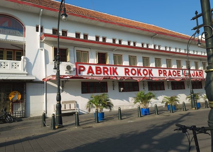 Sejarah dan Perkembangan Pabrik Rokok Praoe Lajar: Keindahan Gedung Pabrik Bersejarah di Kota Lama Semarang