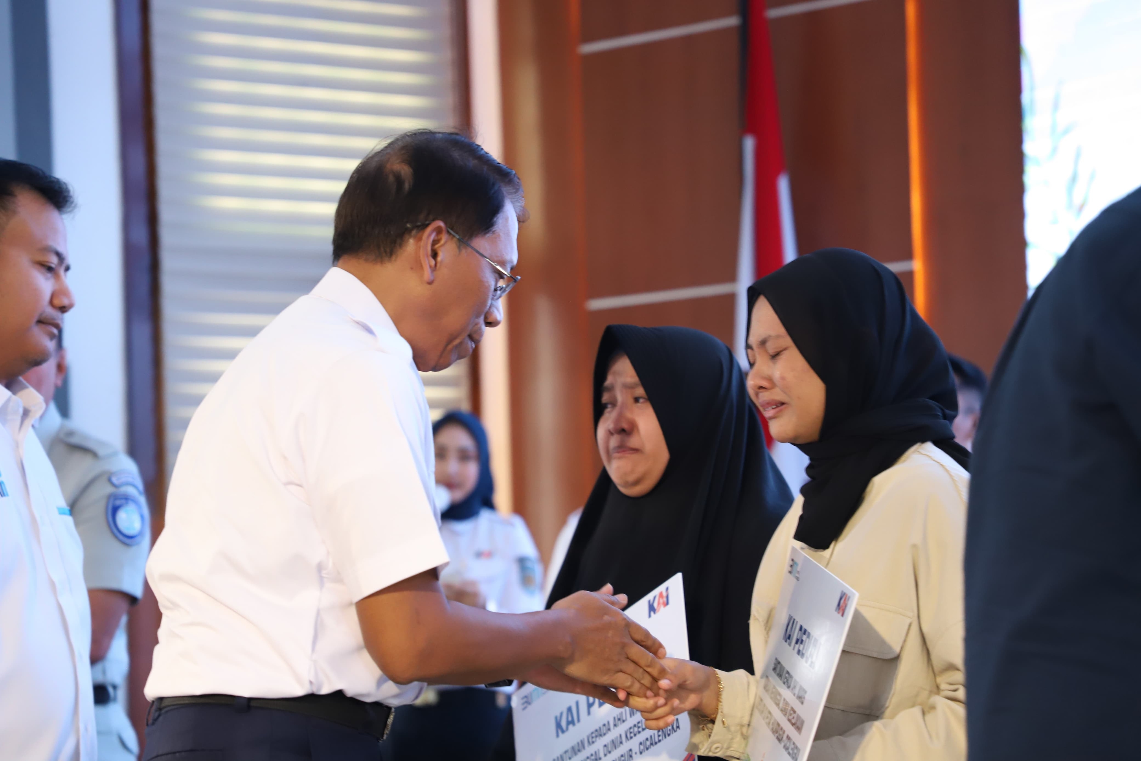Jasa Raharja dan PT KAI Bergerak Cepat Atasi Dampak Kecelakaan Kereta Api Bandung