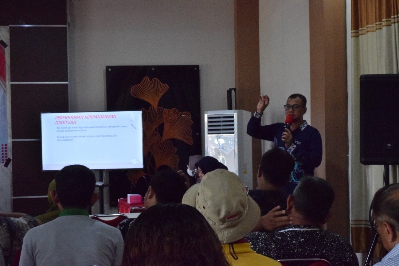 Tim PkM Dosen MH USM Tingkatkan Pemahaman Legalitas Berusaha dan Merek ke Pelaku UMKM