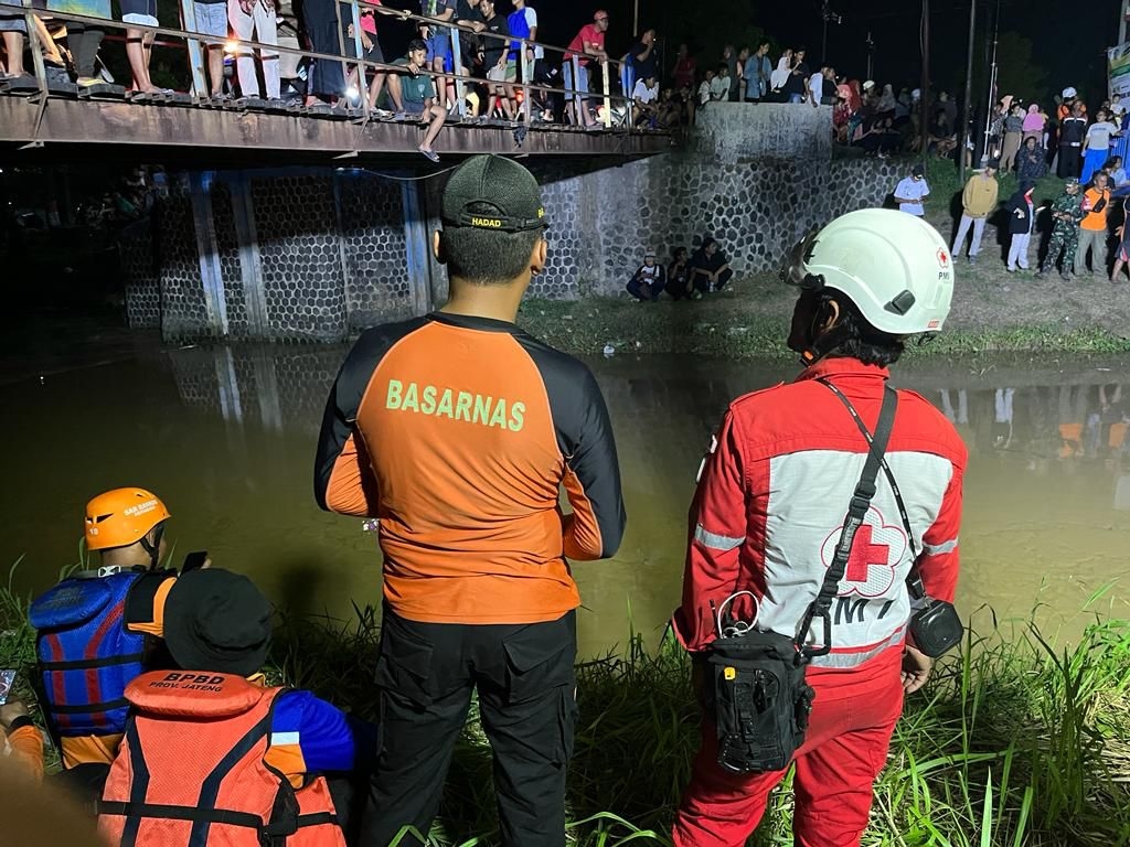 Tragedi di Sungai Babon Semarang: Remaja Tewas Tenggelam Saat Berenang