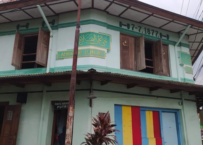 Langgar Merdeka di Kampoeng Batik Laweyan: Jejak Sejarah dan Keberlanjutan Kearifan Lokal