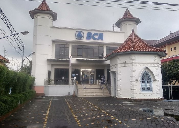 Peninggalan Bangunan Bersejarah: Wisma BCA Salatiga, Keindahan dan Sejarah yang Tetap Terjaga di Pusat Kota