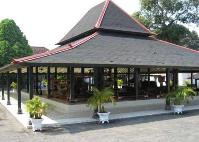 Kisah Perjalanan Bangsal Trajumas: Memahami Sejarah dan Peranannya dalam Kraton Yogyakarta