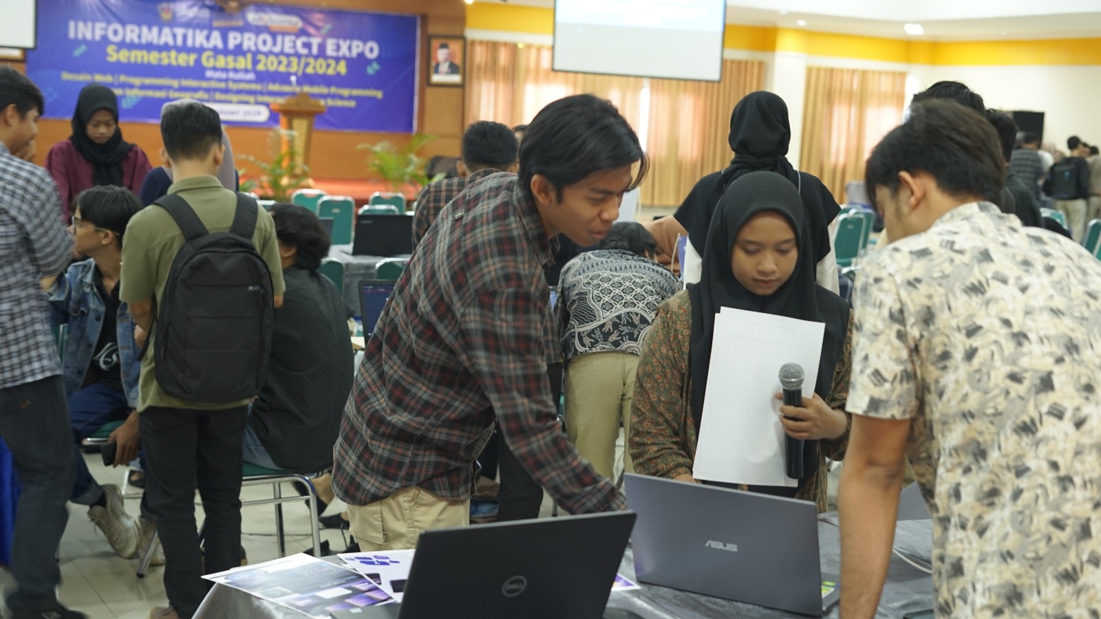 Inovasi Mahasiswa Informatika UPGRIS Tampilkan 100 Karya dalam Pameran Teknologi