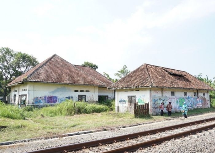 Bangunan Bersejarah di Yogyakarta: Jejak Sejarah Stasiun Sedayu yang Sudah Sirna dan Bekas Rumah Dinas yang Masih Berdiri