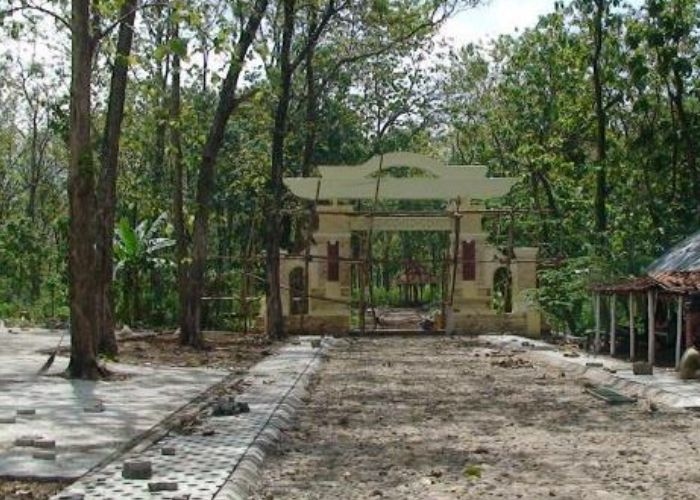Misteri Alas Ketonggo Ngawi: Pesona dan Keangkeran Hutan Mistis Jawa Timur